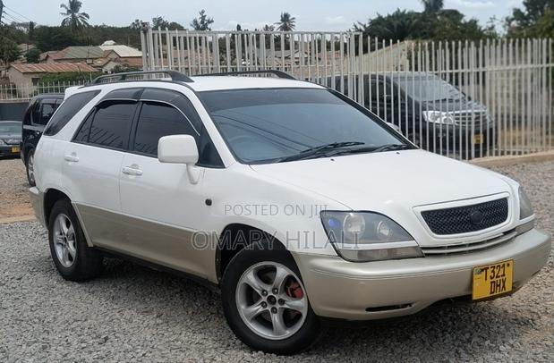 Toyota Harrier 2002 Pearl
