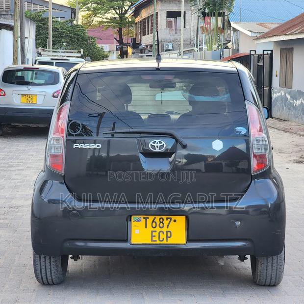 Toyota Passo 2006 Black