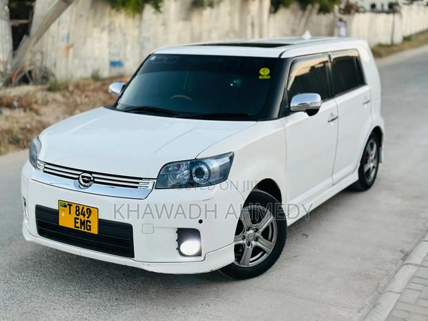 Toyota Corolla Rumion 2008 White