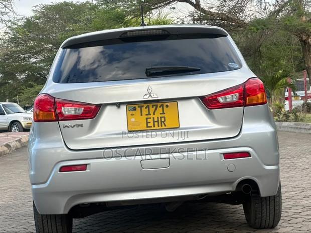 Mitsubishi RVR 2.0 2011 Silver