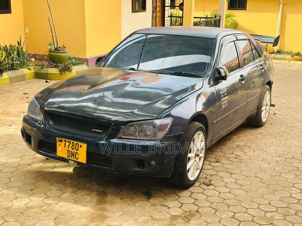 Toyota Altezza 2002 Blue