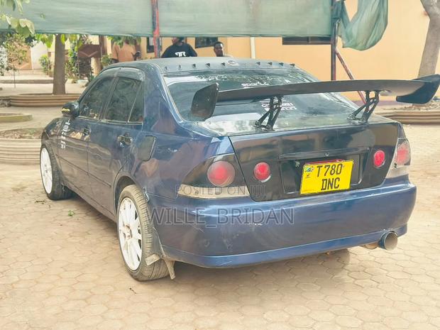 Toyota Altezza 2002 Blue