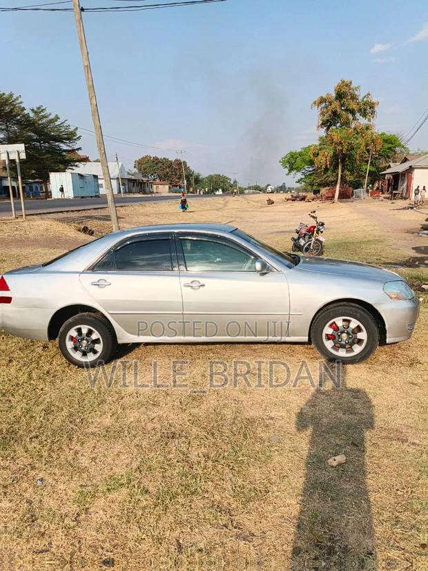 Toyota Mark II 2003 Silver