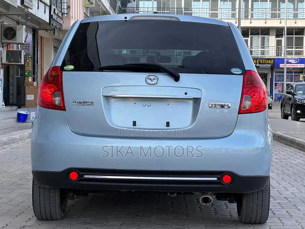 Mazda Verisa 2008 Silver