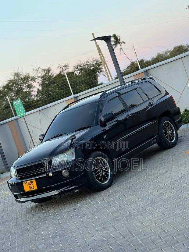 Toyota Kluger 2003 Black