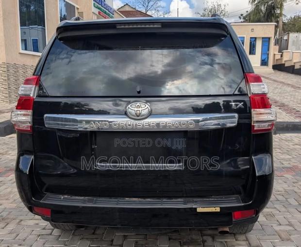 Toyota Land Cruiser Prado 4.0 Petrol TX 2015 Black