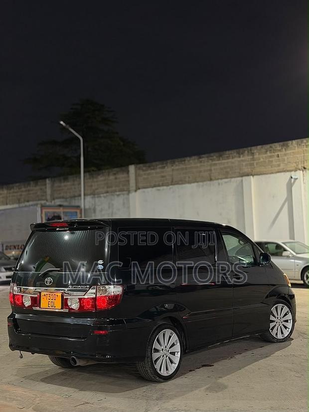 Toyota Alphard 2005 Black