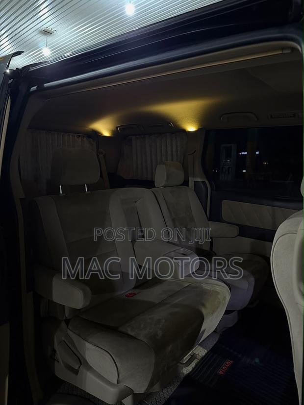 Toyota Alphard 2005 Black