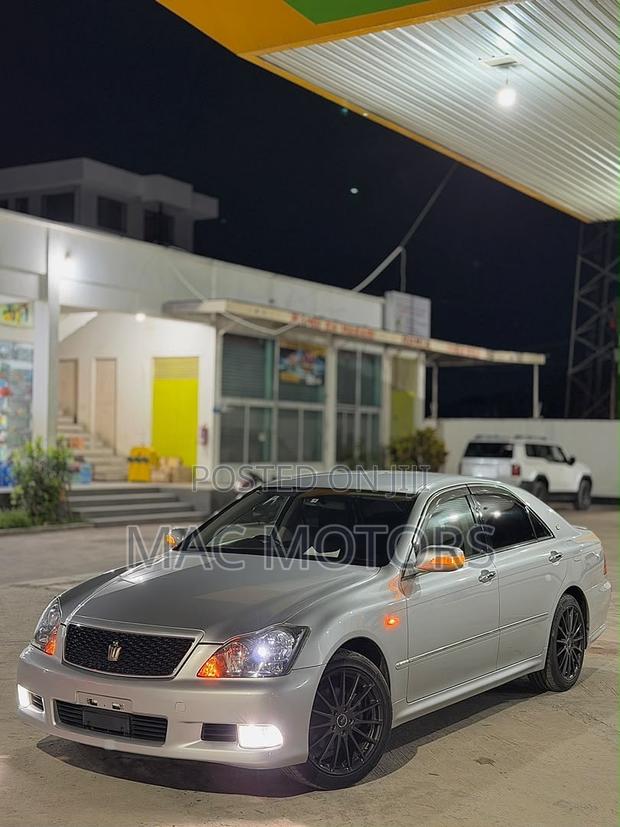 Toyota Crown 2007 Silver