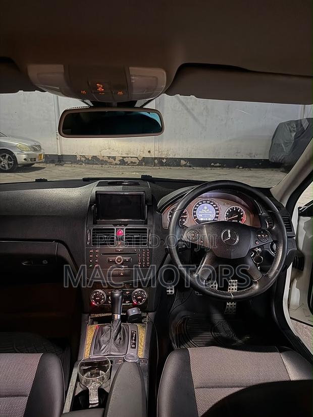 Mercedes-Benz C-Class 2009 White