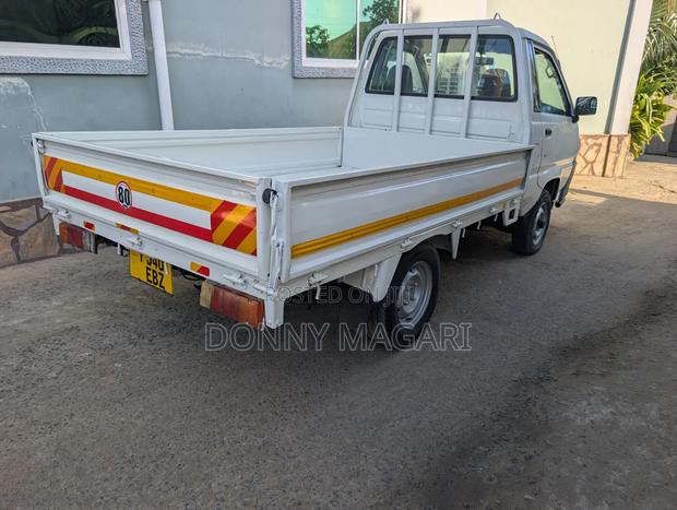 Toyota TownAce 2005 White