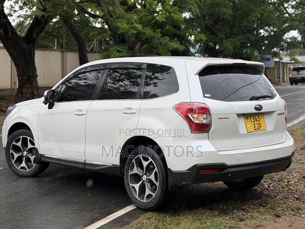 Subaru Forester 2014 White