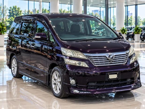 Toyota Vellfire 2008 Maroon