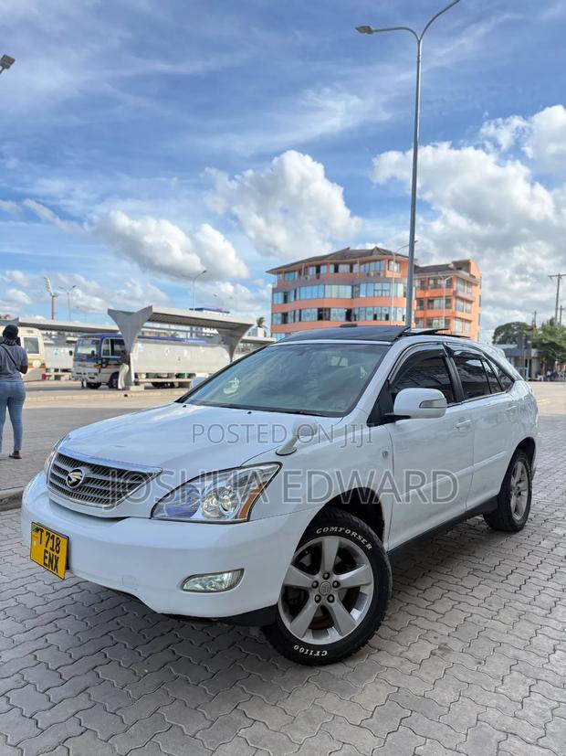 Toyota Harrier 2009 White