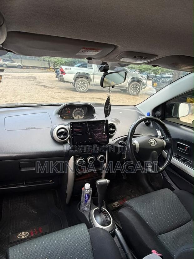 Toyota IST 2006 Black