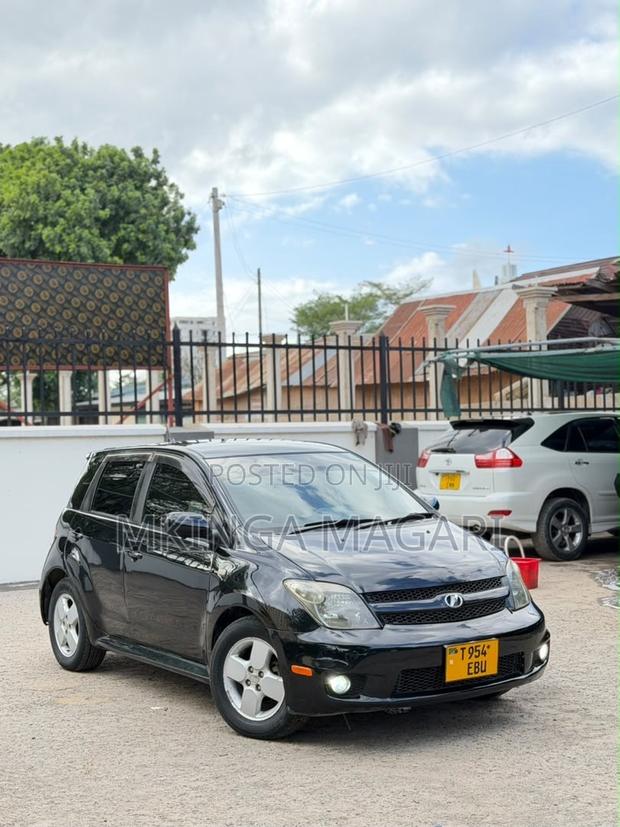 Toyota IST 2006 Black
