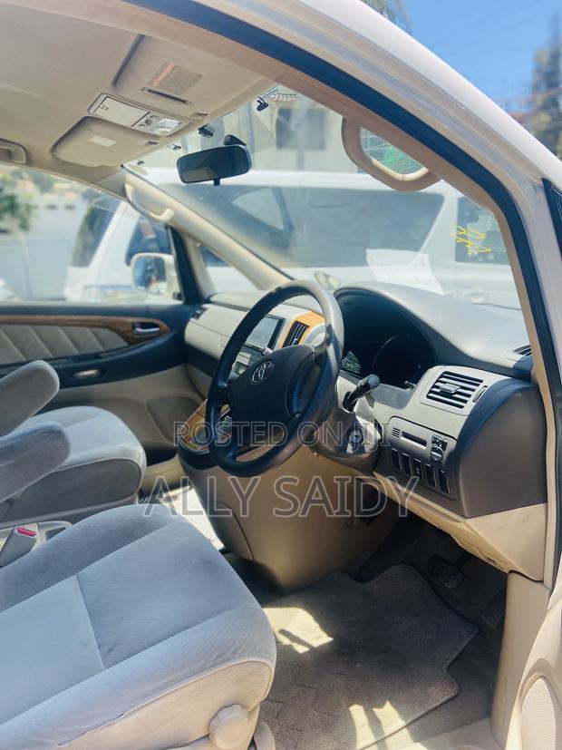 Toyota Alphard 2.4 Hybrid AWD 2005 White