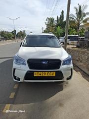 Subaru Forester 2014 White for sale