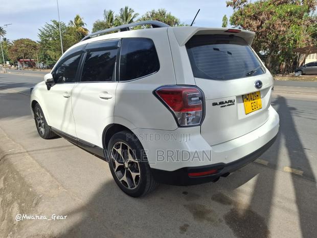 Subaru Forester 2014 White