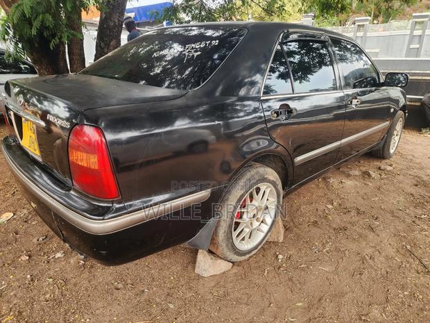 Toyota Progress 2004 Black