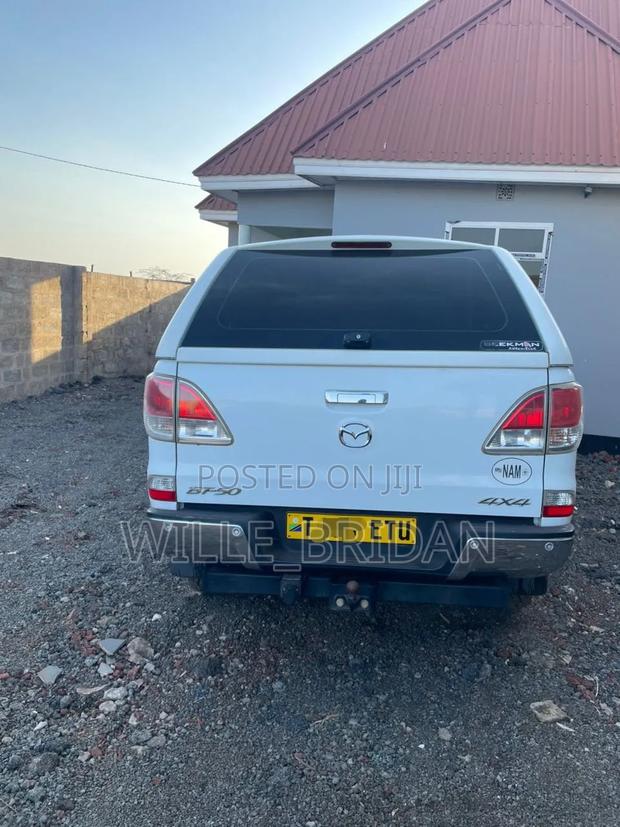 Mazda BT-50 2015 White
