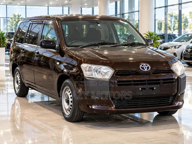 Toyota Succeed 2015 Maroon