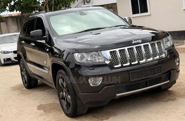 Jeep Grand Cherokee 2012 Black