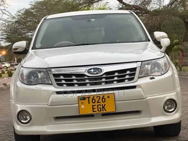Subaru Forester 2010 White