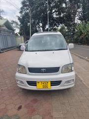 Toyota Noah 2.0 AWD (8 Seater) 2002 Silver for sale