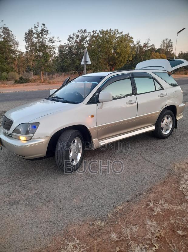 Toyota Harrier 2003 White