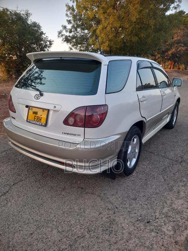 Toyota Harrier 2003 White