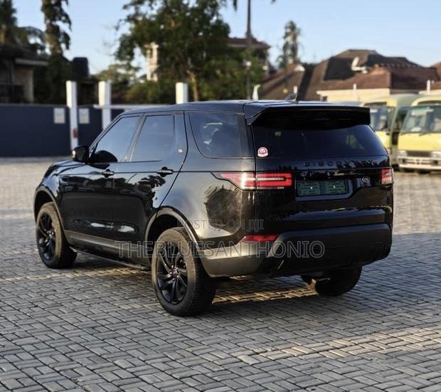 Land Rover Discovery 2020 Black