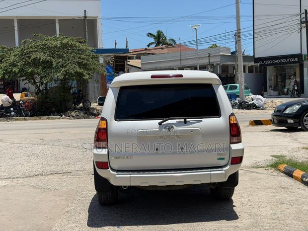 Toyota Hilux Surf 2007 Pearl