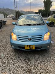 Toyota IST 2005 Blue for sale