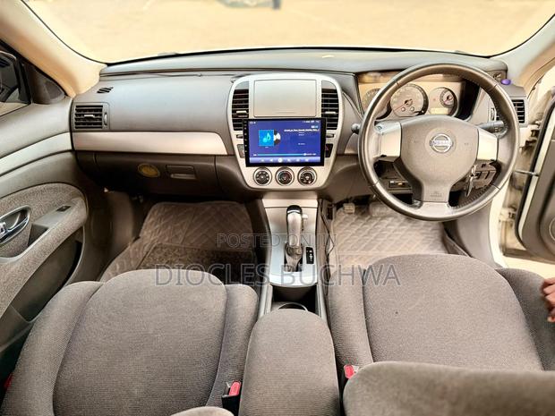 Nissan Bluebird 2017 White