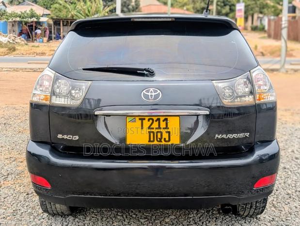 Toyota Harrier 2.4 2006 Black