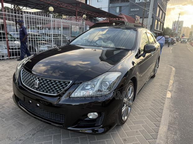 Toyota Crown 2008 Black