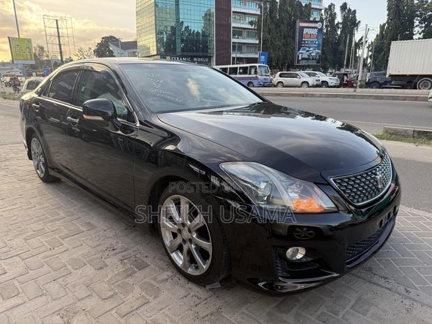 Toyota Crown 2008 Black