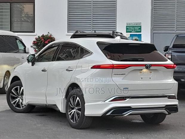 Toyota Harrier 2021 White