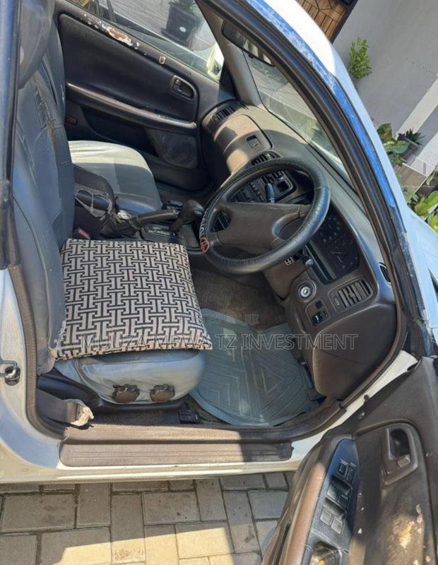 Toyota Mark II 1996 White