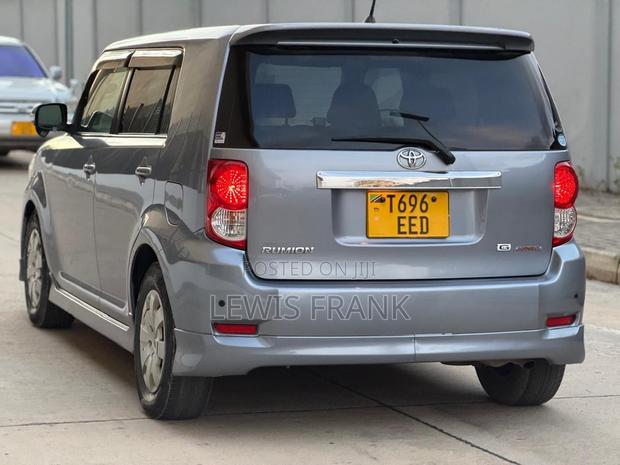 Toyota Rumion 1.5 FWD 2023 Gray