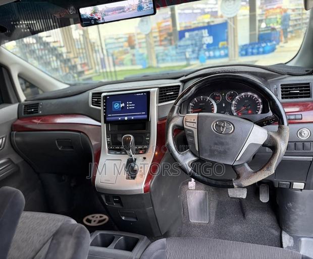 Toyota Alphard 2009 Black