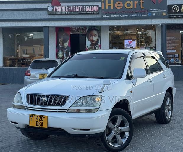 Toyota Harrier 2001 White