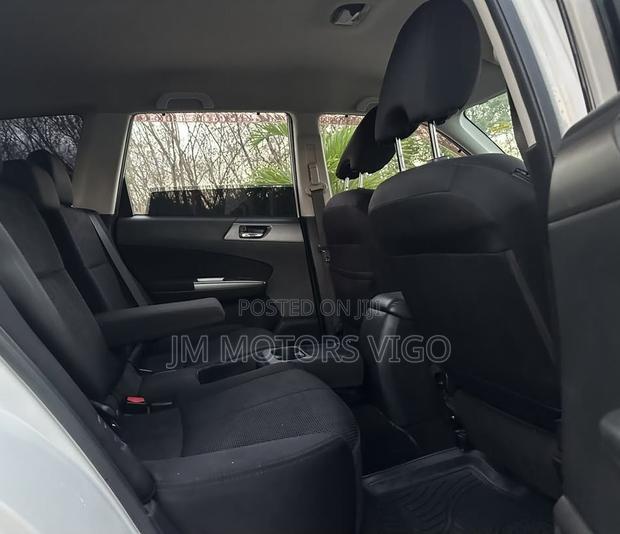 Subaru Forester 2010 White