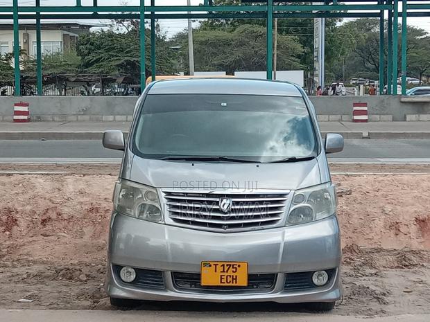Toyota Alphard 2004 Gray