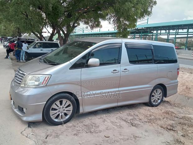 Toyota Alphard 2004 Gray