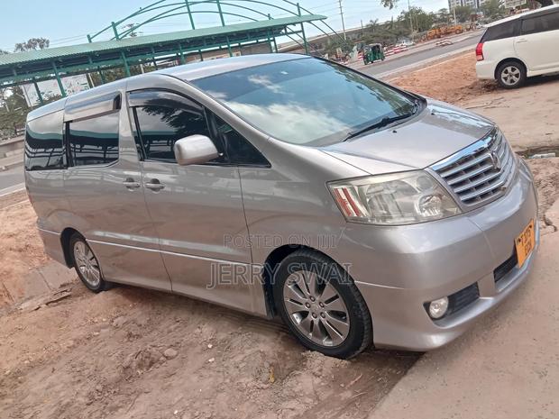 Toyota Alphard 2004 Gray