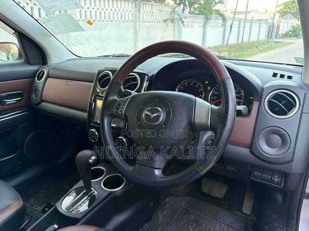 Mazda Verisa 2009 Blue