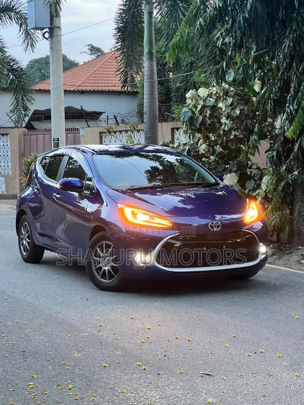 Toyota Aqua 2023 Blue