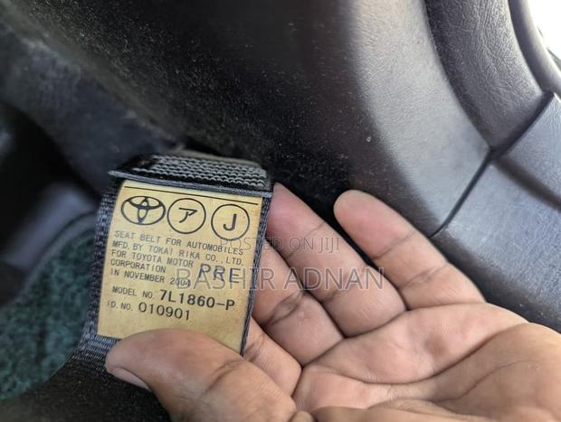 Toyota Highlander Base FWD 2004 Black